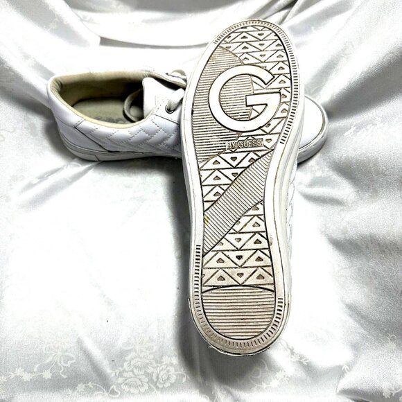 Guess GGGretchy White Quilted Sneakers Quiet Luxury Y2K Clean Girl Aesthetic 9.5 - Picture 8 of 10
